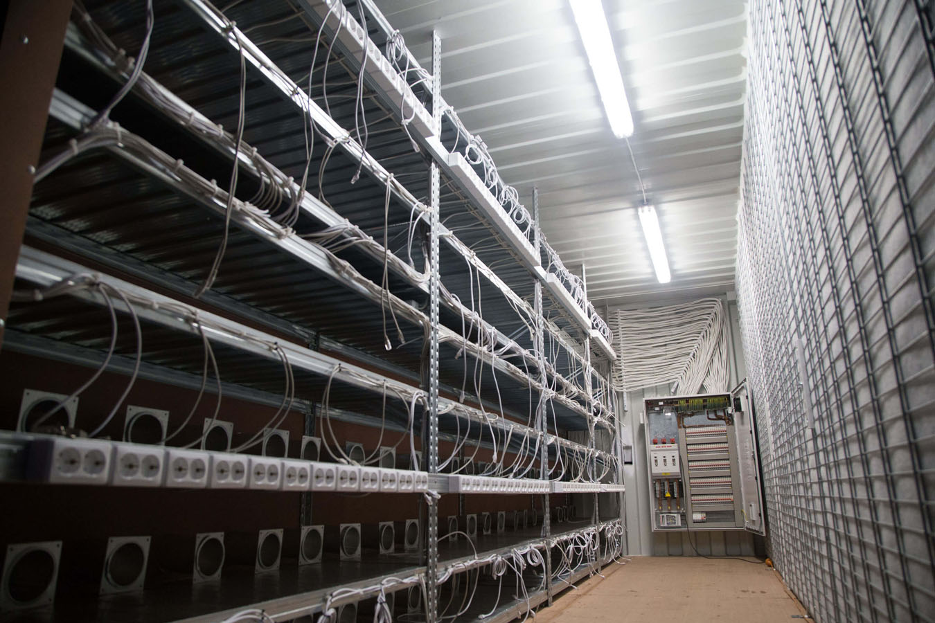 10 Factors That Affect bitcoin mining hosting